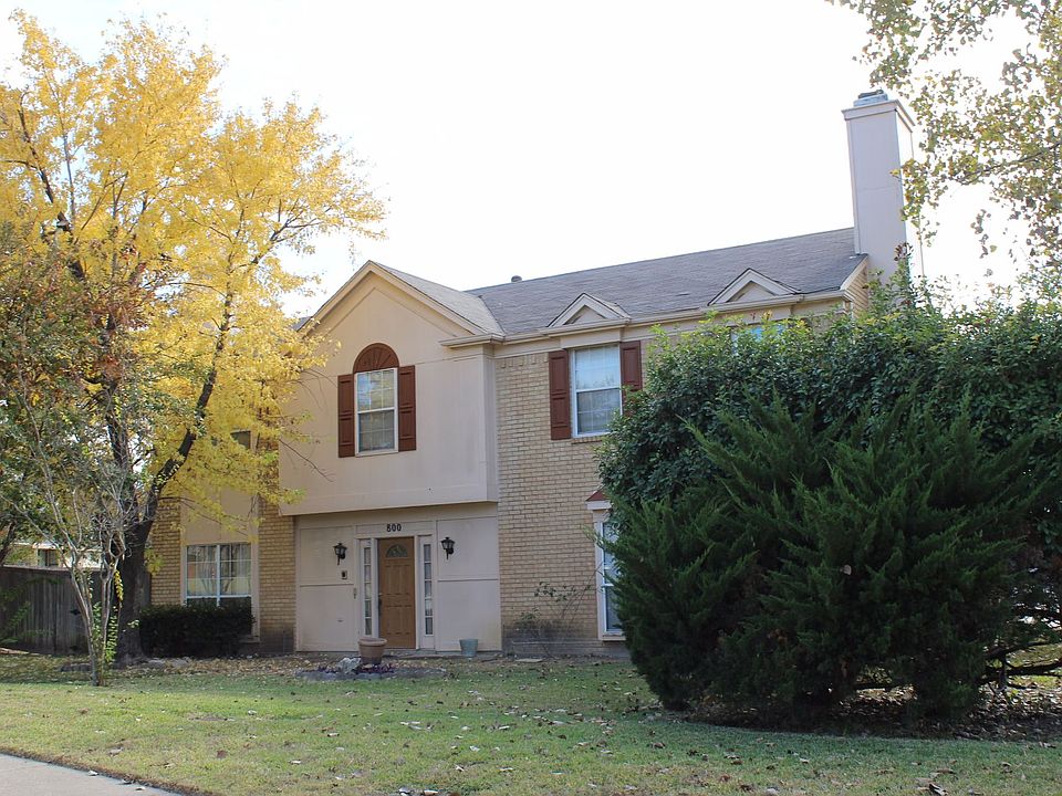 2nd image of 800 Priscilla Ln