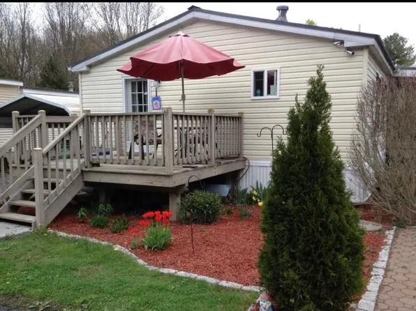 9 Pine Grove Drive, Poughquag, NY 12570