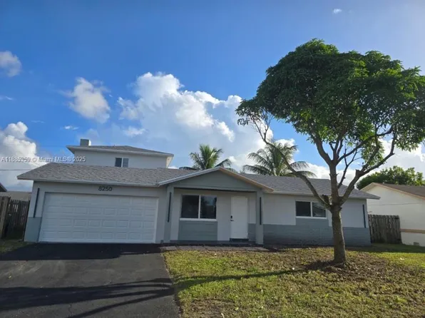 8250 NW 46th St, Lauderhill, FL 33351