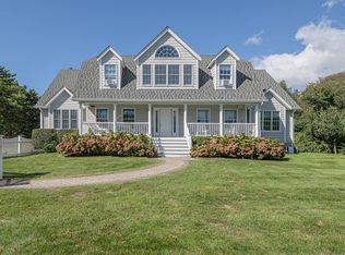 6 Bay Meadow Ln, Westhampton, NY 11977