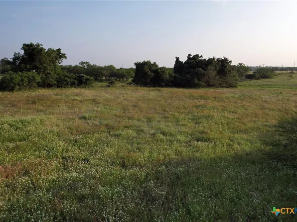 18 County Road 150, San Antonio, TX 78223