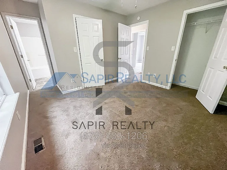 220 Beechwood Ln — Photo 4
