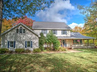 1530 Ravine Side Dr, Houghton, MI 49931