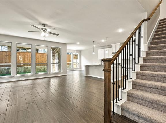 4th image of 3917 Saint Ives Ln