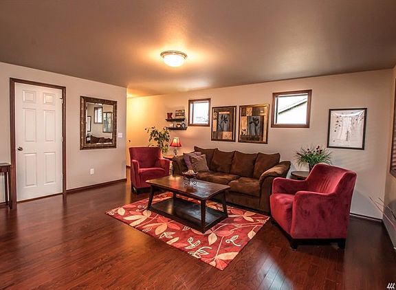 5th image of 4744 148th St NE