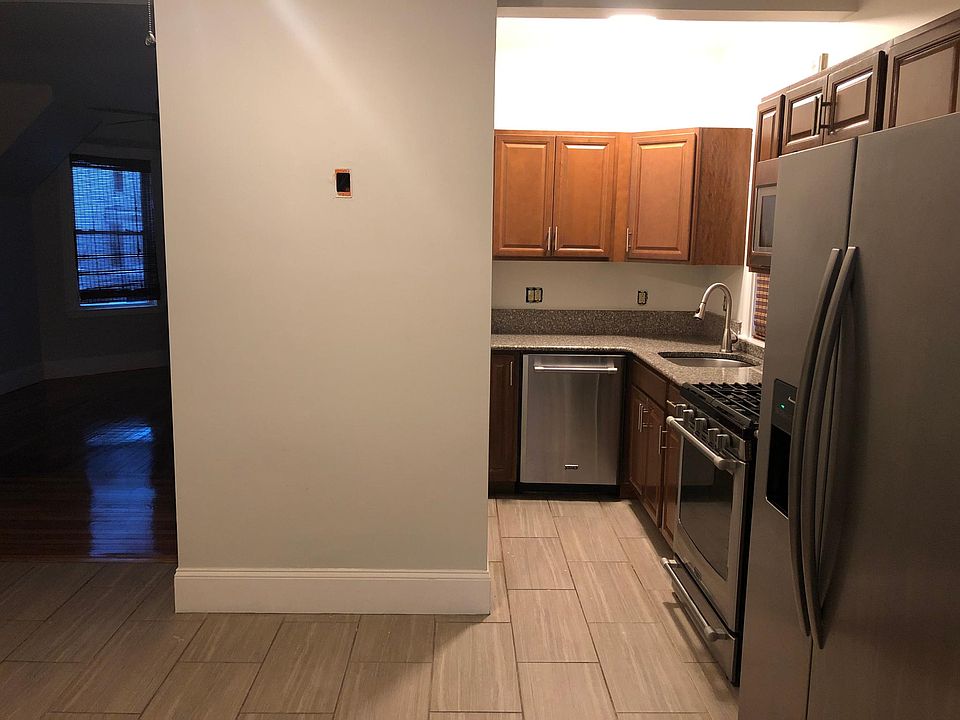 Eat in Kitchen