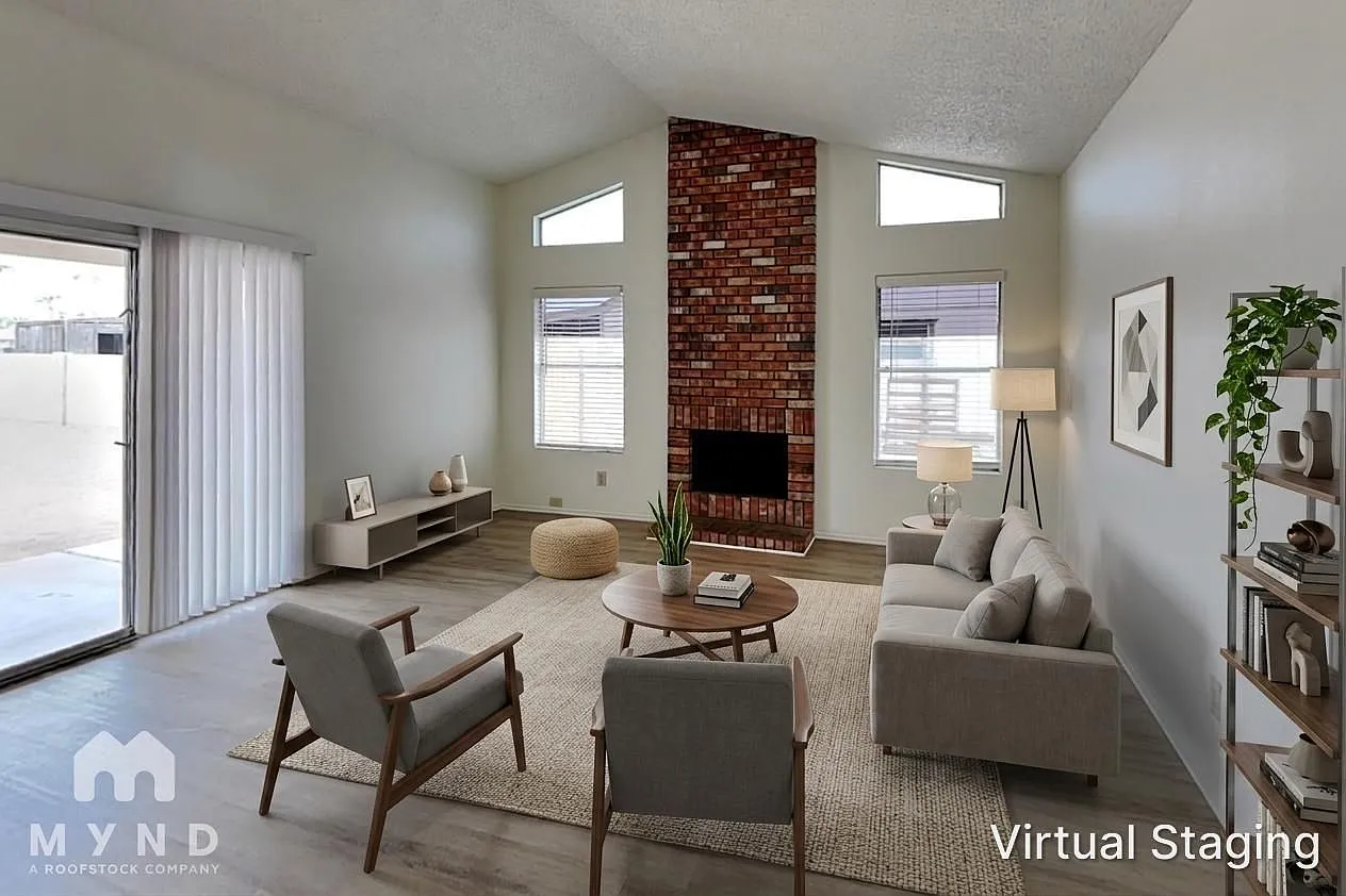 3 bed, 2.0 bath, 1197 sqft, $1,795 — Photo 2