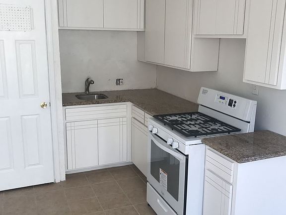 2nd image of 1642 S Bardo Ln
