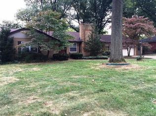 10032 Carolynne Dr, Saint Louis, MO 63128