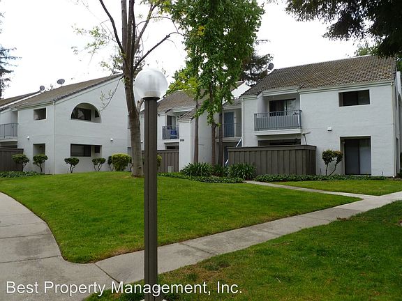 2nd image of 1055 N Capitol Ave APT 91