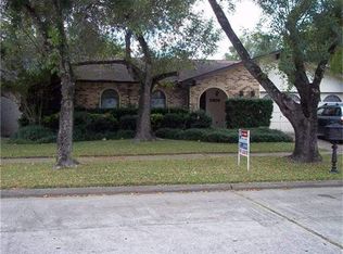 2802 Quail Run Dr, Humble, TX 77396