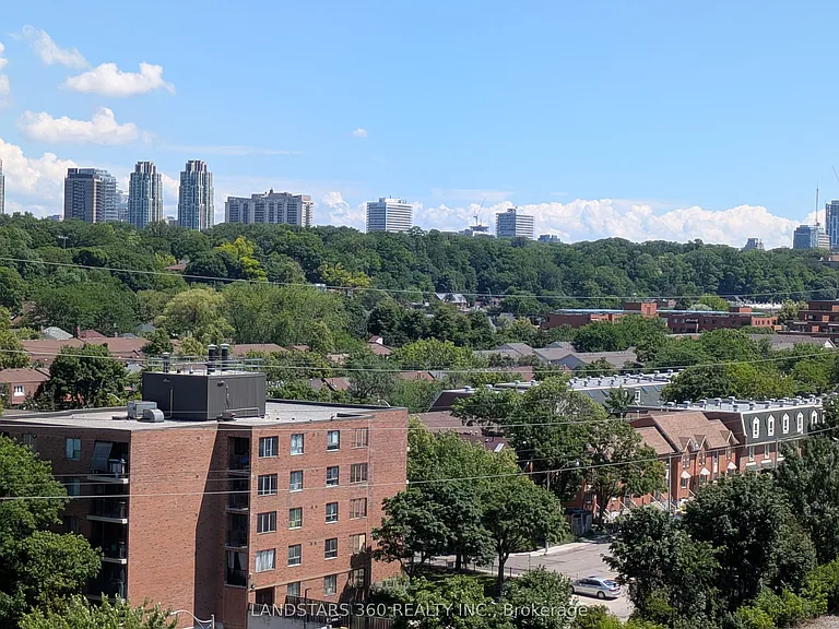 858 Dupont St #816 — Photo 11