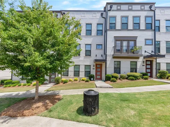 2130 Holtz Ln, Atlanta, GA 30318