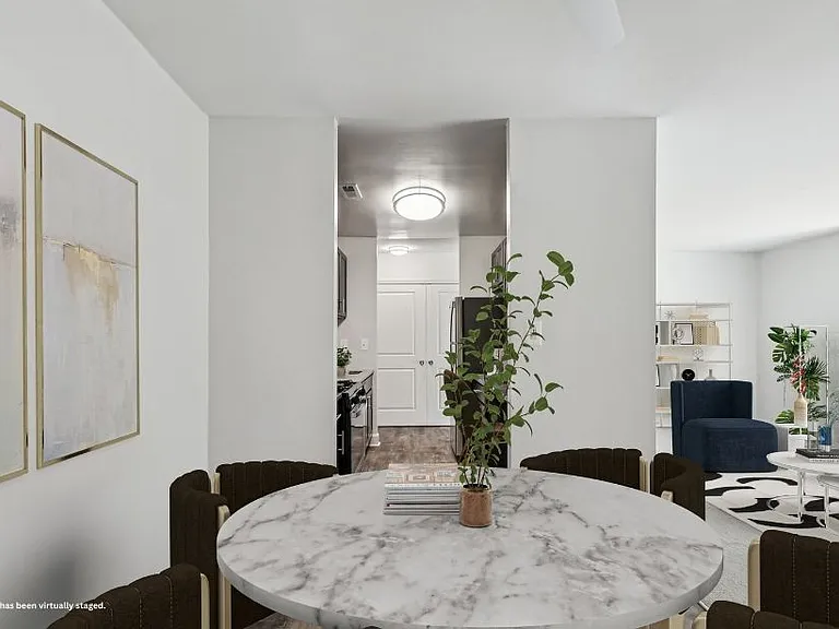 Rolling Park Apartments — Photo 7