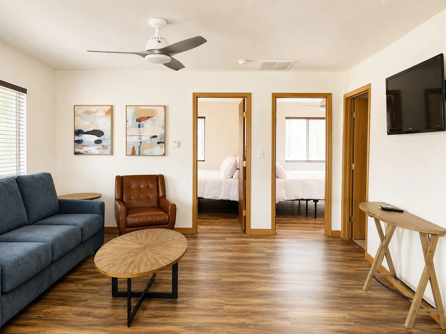 2 bed, 735 sqft, $950 — Photo 2