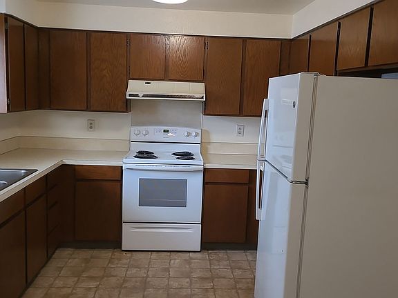 2nd image of 1520 & 1522 SW Arcata Way