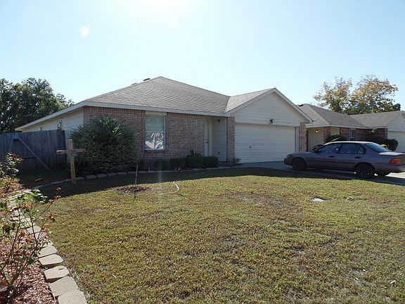 3rd image of 1806 Brookwood Dr