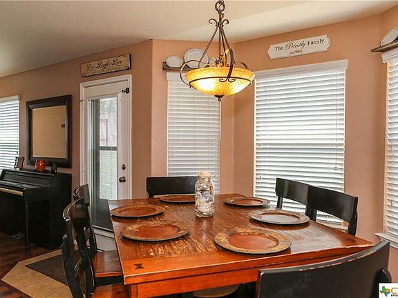 4th image of 1103 Evergreen Farm Dr