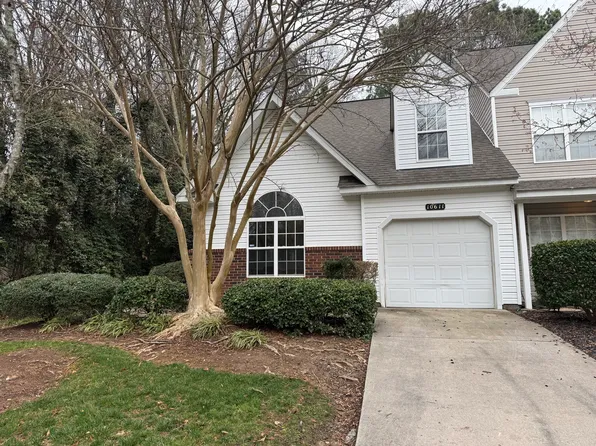 10611 Sleigh Bell Ln, Charlotte, NC 28216