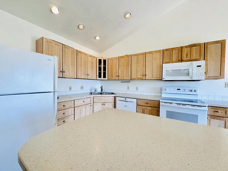 3675 Juniper Dr — Photo 12