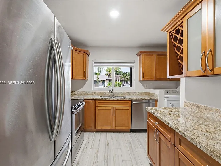11601 SW 123rd Ave — Photo 11