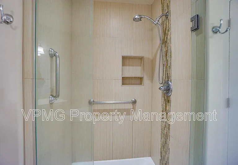 3620 NW 122nd St — Photo 22