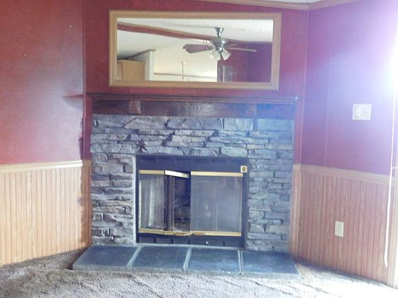5th image of 25 Cloverleaf Dr