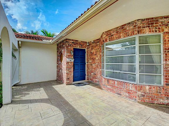 Home For Sale In Tunison Palms