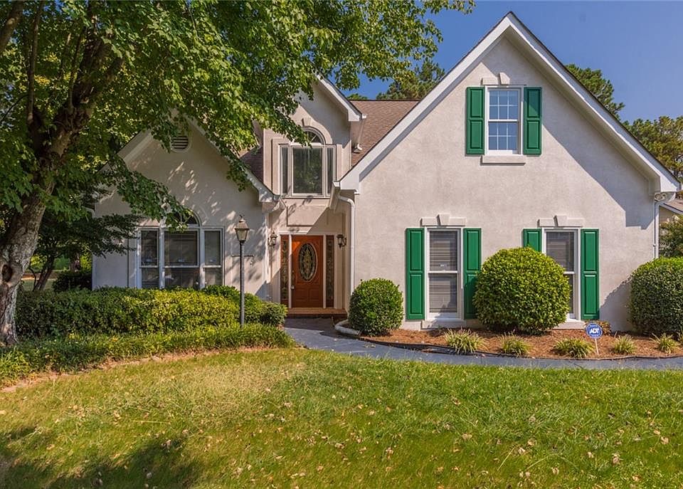 1st image of 2103 Highland Club Dr SE
