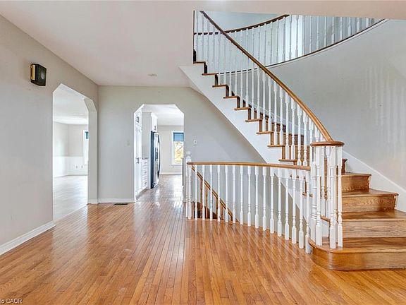 4th image of 650 Sligo Rd E