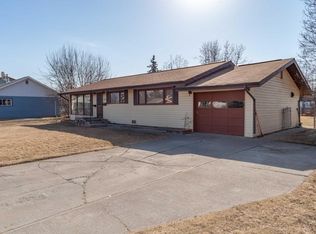 1418 Wintergreen St, Anchorage, AK 99508