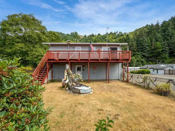 8310 Cedar St, Rockaway Beach, OR 97136