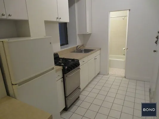 Rented by Bond New York | media 15