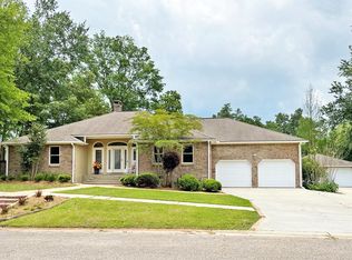 106 Linden Ct, Hattiesburg, MS 39402