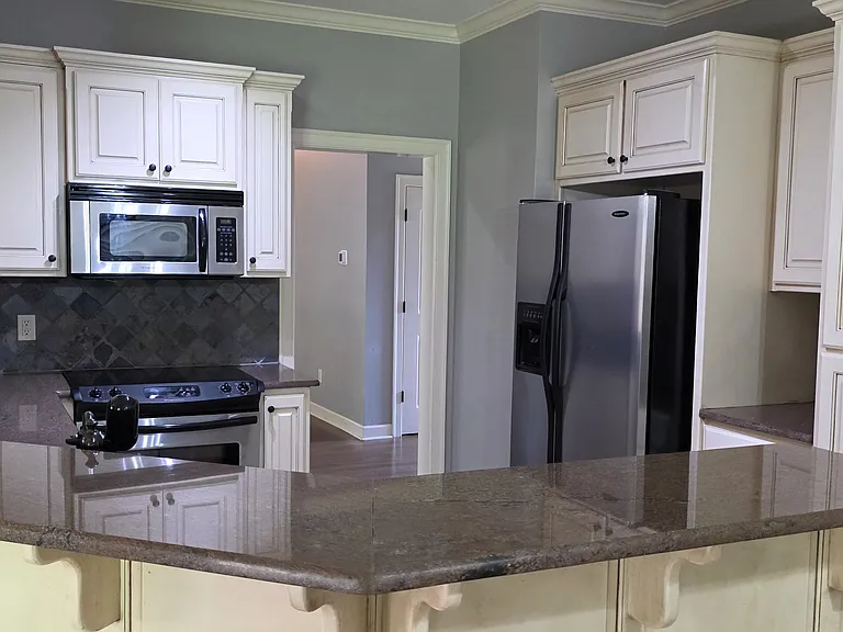 1416 Lansing St — Photo 9