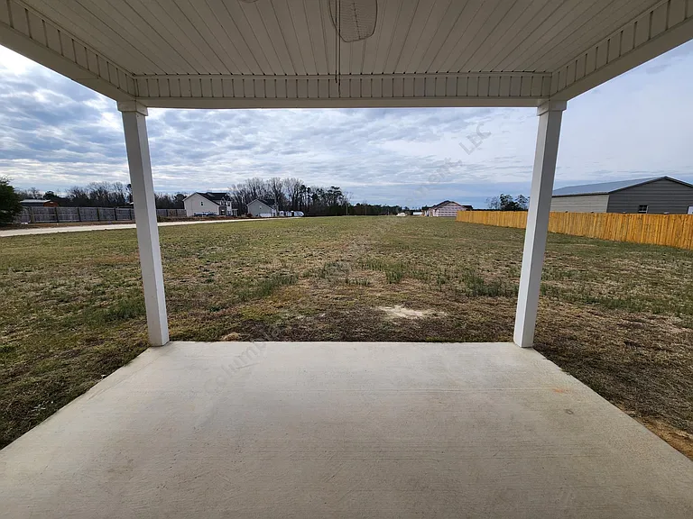 2185 Ridgeway Rd — Photo 26