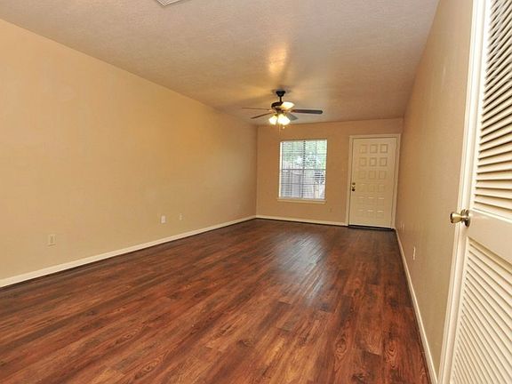 3rd image of 1805 Woodsman Dr #B