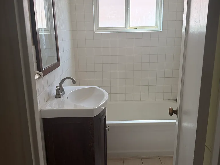 315 Tulane Dr SE — Photo 3