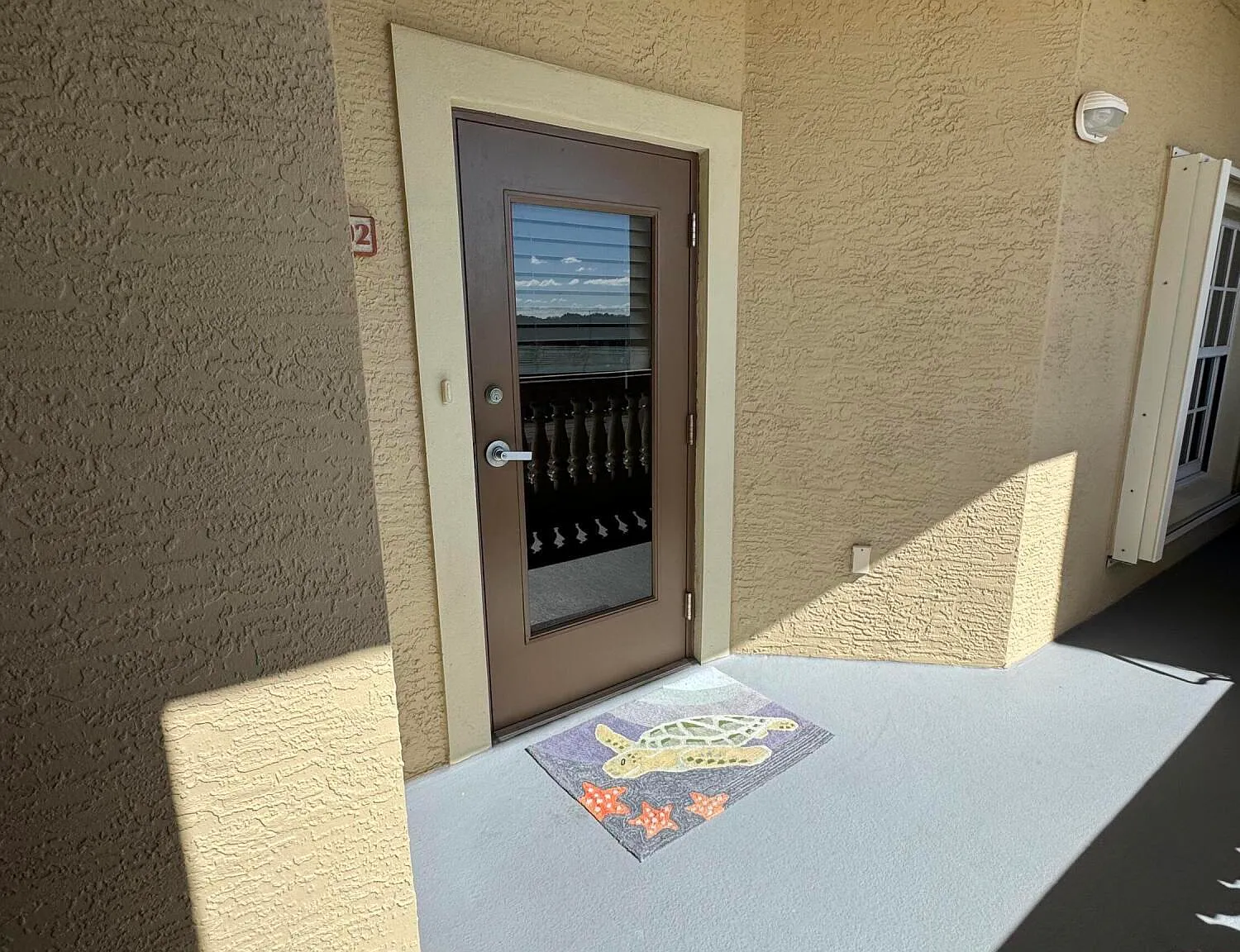 3 bed, 3.0 bath, 2159 sqft, $3,500 — Photo 2