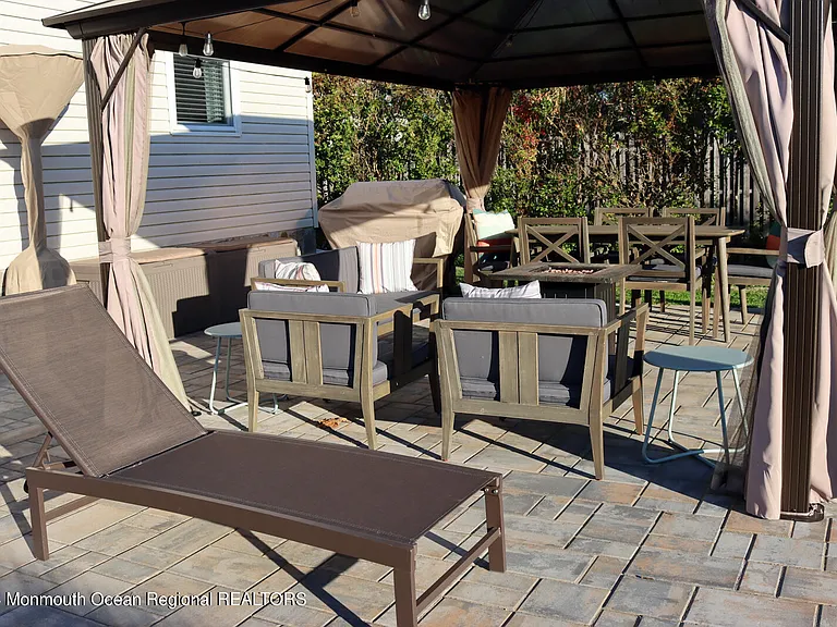111 Long Branch Ave — Photo 36