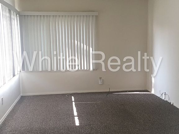 2nd image of 4417 N Bellflower Blvd