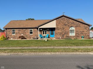 1323 Pin Oak Ct, Martinsville, IN 46151