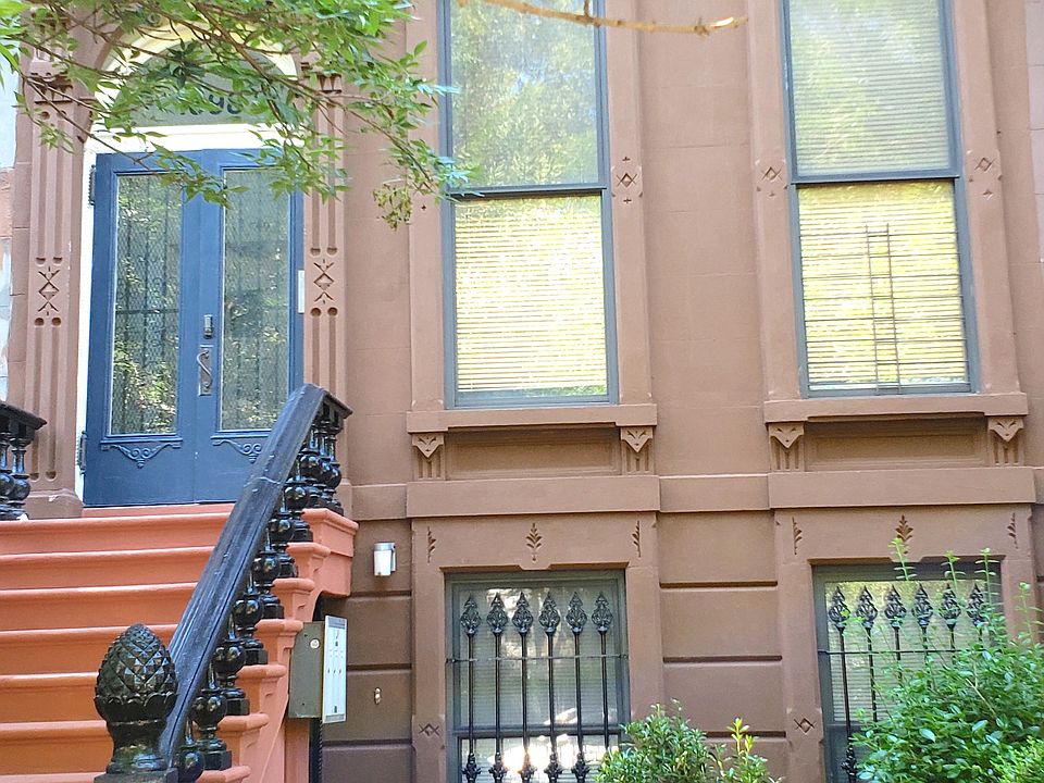 1st image of 1098 Dean St Floor 3