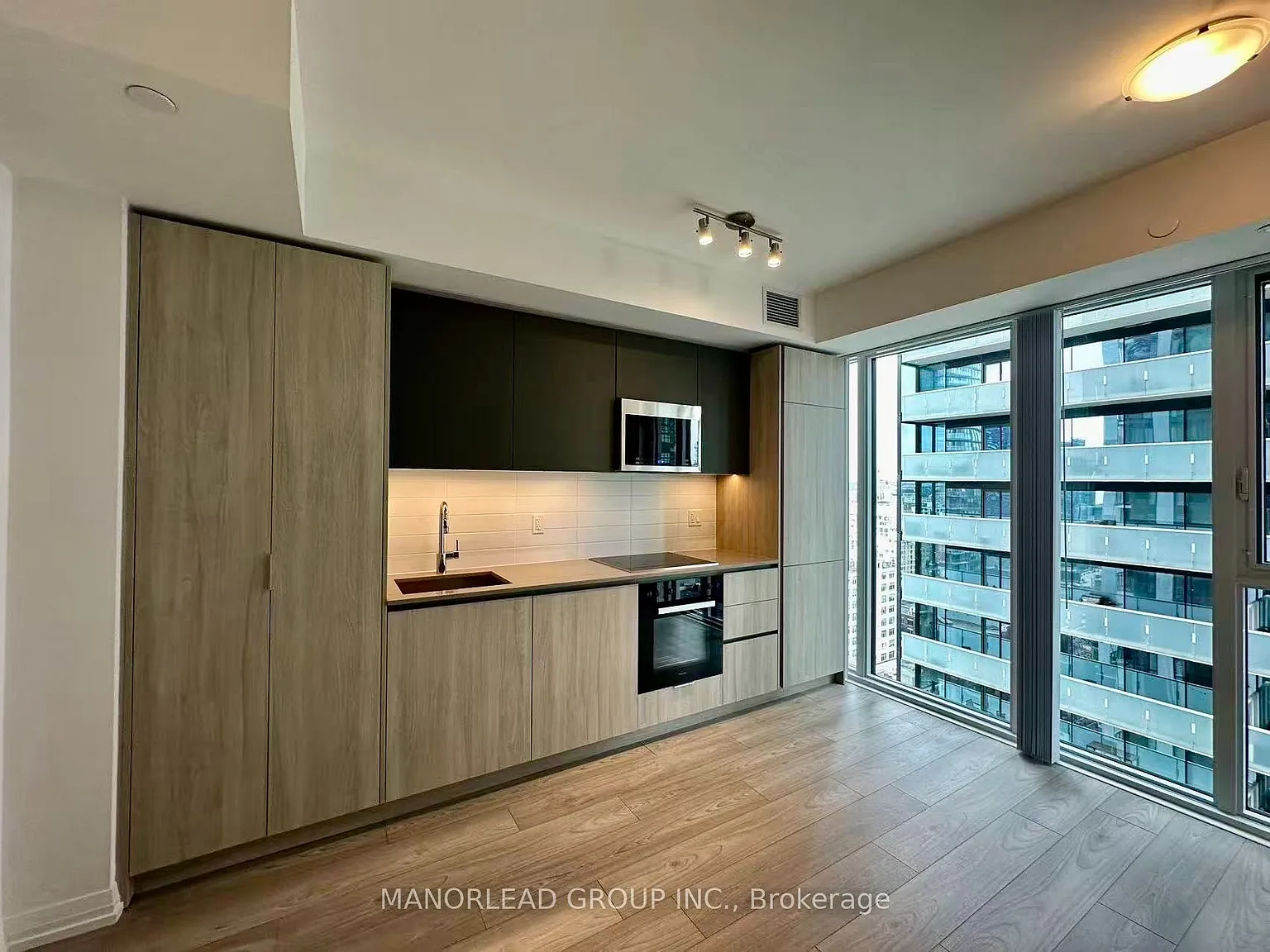 Studio, $1,980 — Photo 4