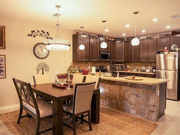 4th image of 47641 Coral Castle Dr