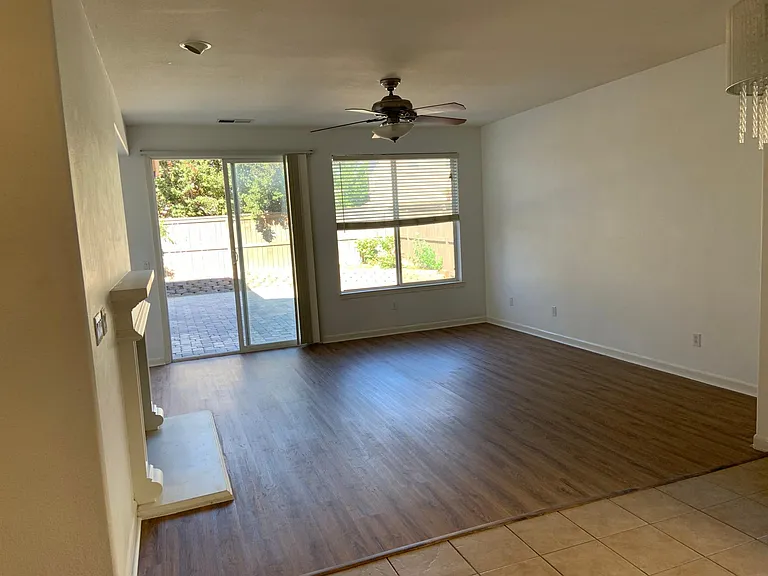 451 Miesque Ct — Photo 8