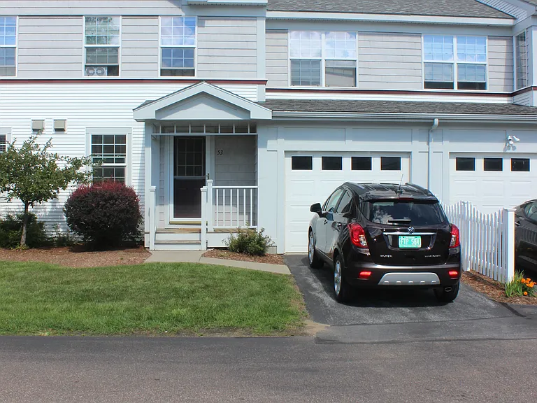 53 Stonington Cir — Photo 1
