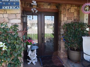 171 Summit View Dr, Calimesa, CA 92320