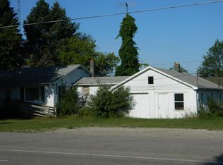 1367 N 34th Ave, Mears, MI 49436