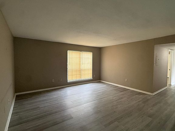 3rd image of 900 Mountain Creek Rd APT 445